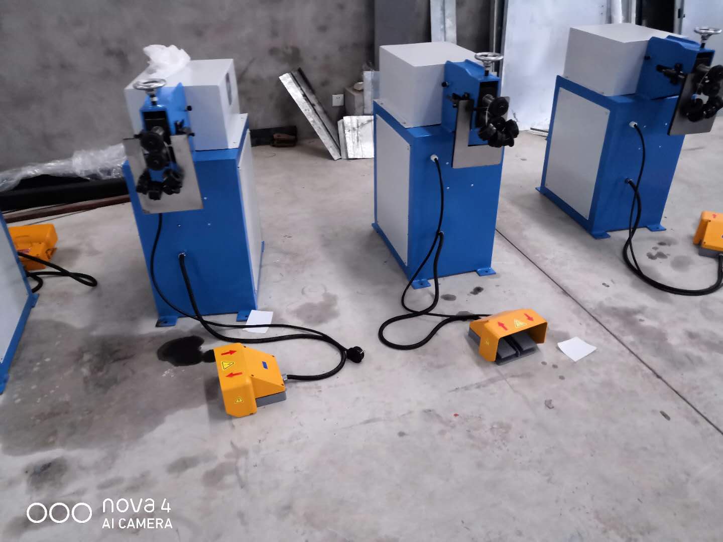 MOTORISED SWAGING MACHINE